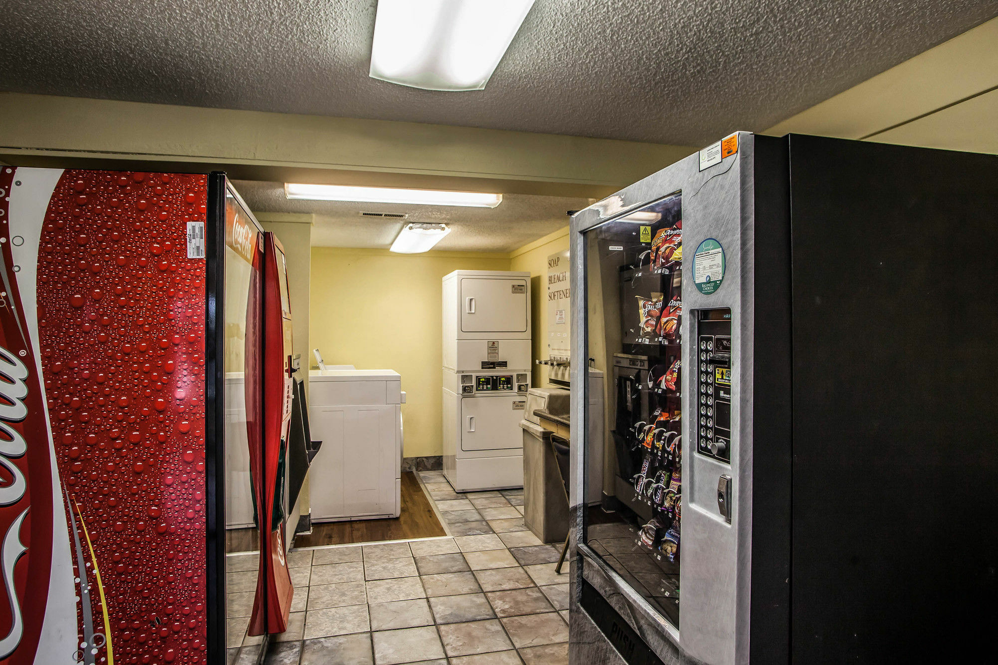 Relax Inn Saint Charles Exterior photo